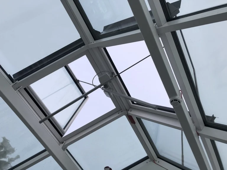 Krakow srodmiescie remont konserwatorski swietlika